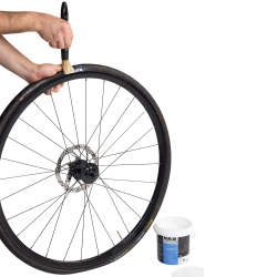 VAR | Pinceau tête beige pour application crème de montage de pneu